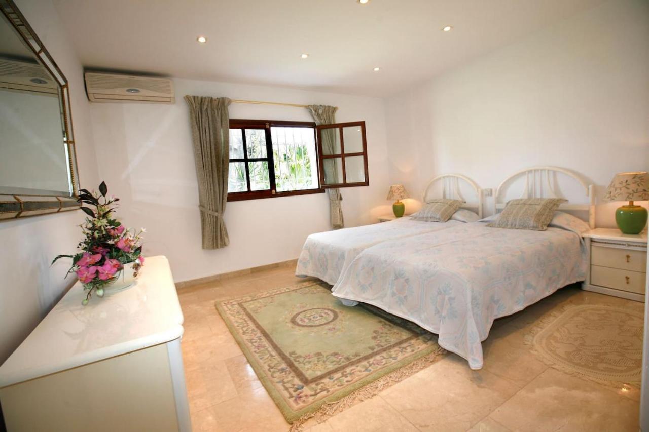 Exclusive Villa Las Palmeras Puerto Banus With Heated Private Swimming Pool, Marbella, Spain Luaran gambar