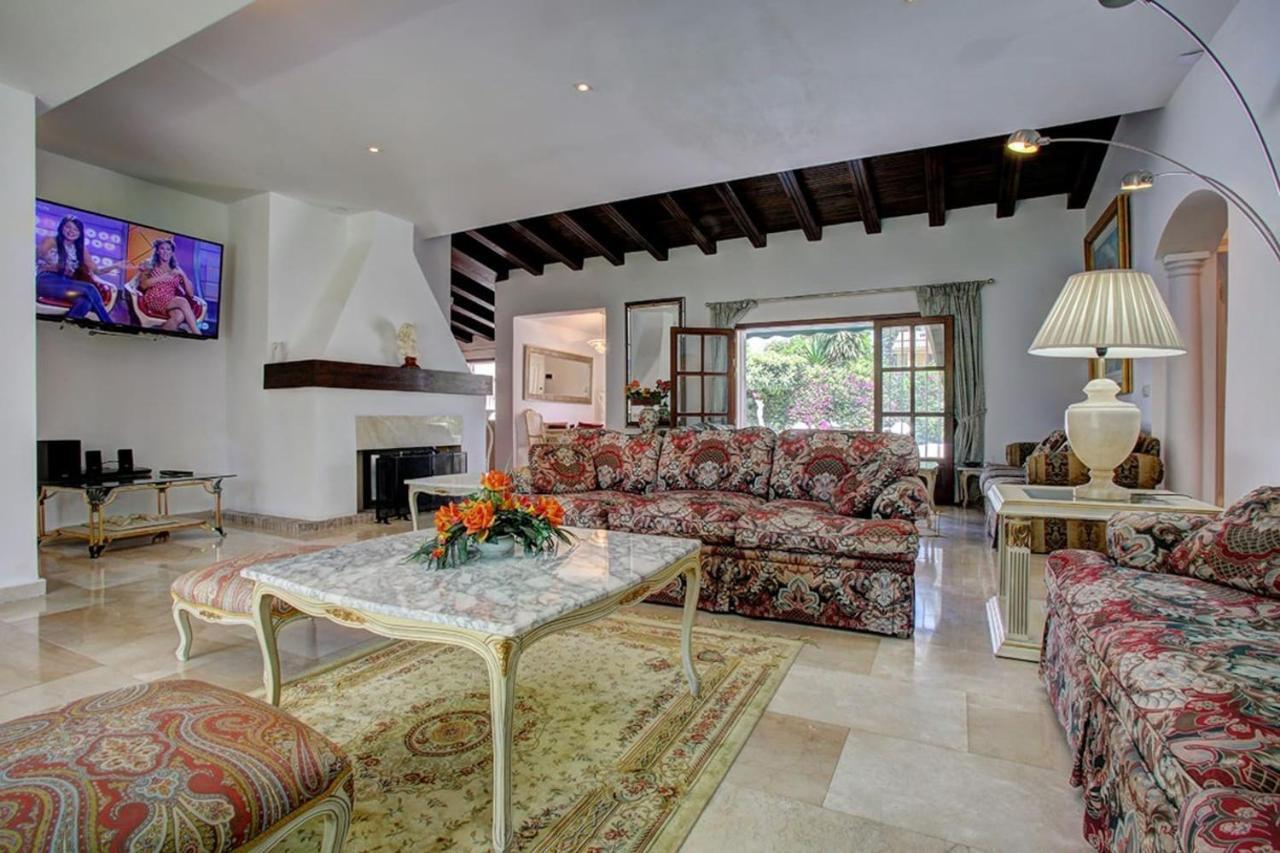 Exclusive Villa Las Palmeras Puerto Banus With Heated Private Swimming Pool, Marbella, Spain Luaran gambar