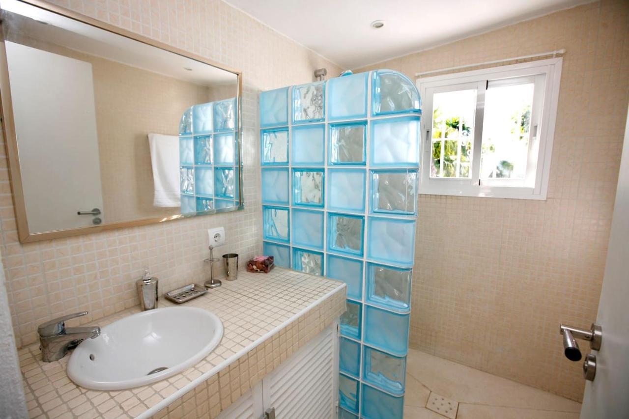Exclusive Villa Las Palmeras Puerto Banus With Heated Private Swimming Pool, Marbella, Spain Luaran gambar